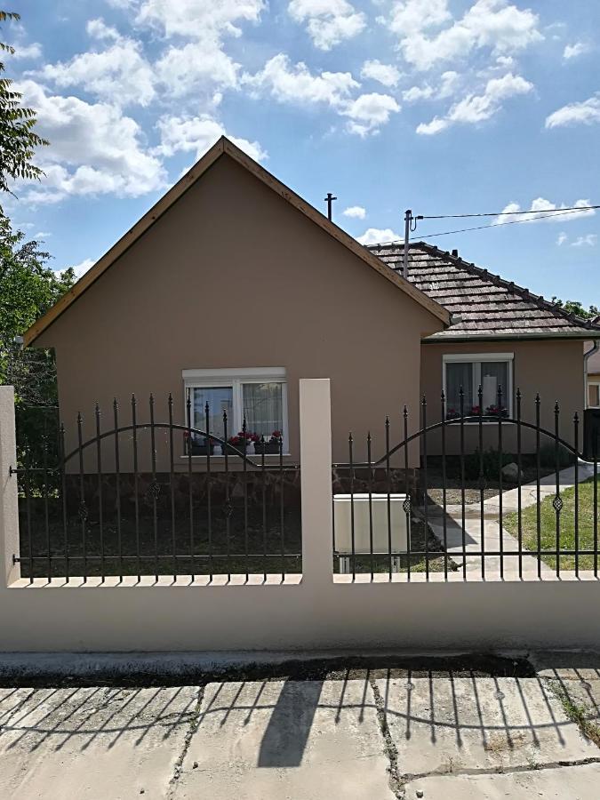 Vivien Apartman Fonyód Exterior foto